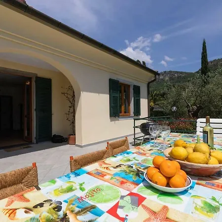 Charming Ligurian Riviera House Casa de Férias